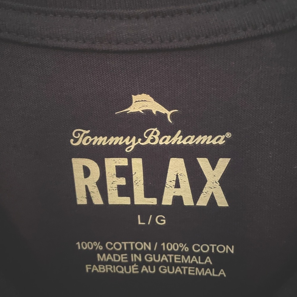 Tommy Bahama T Shirt - Picture 3 of 4